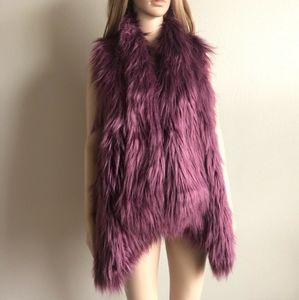 Romeo and Juliet Couture Faux Fur Vest M NWT